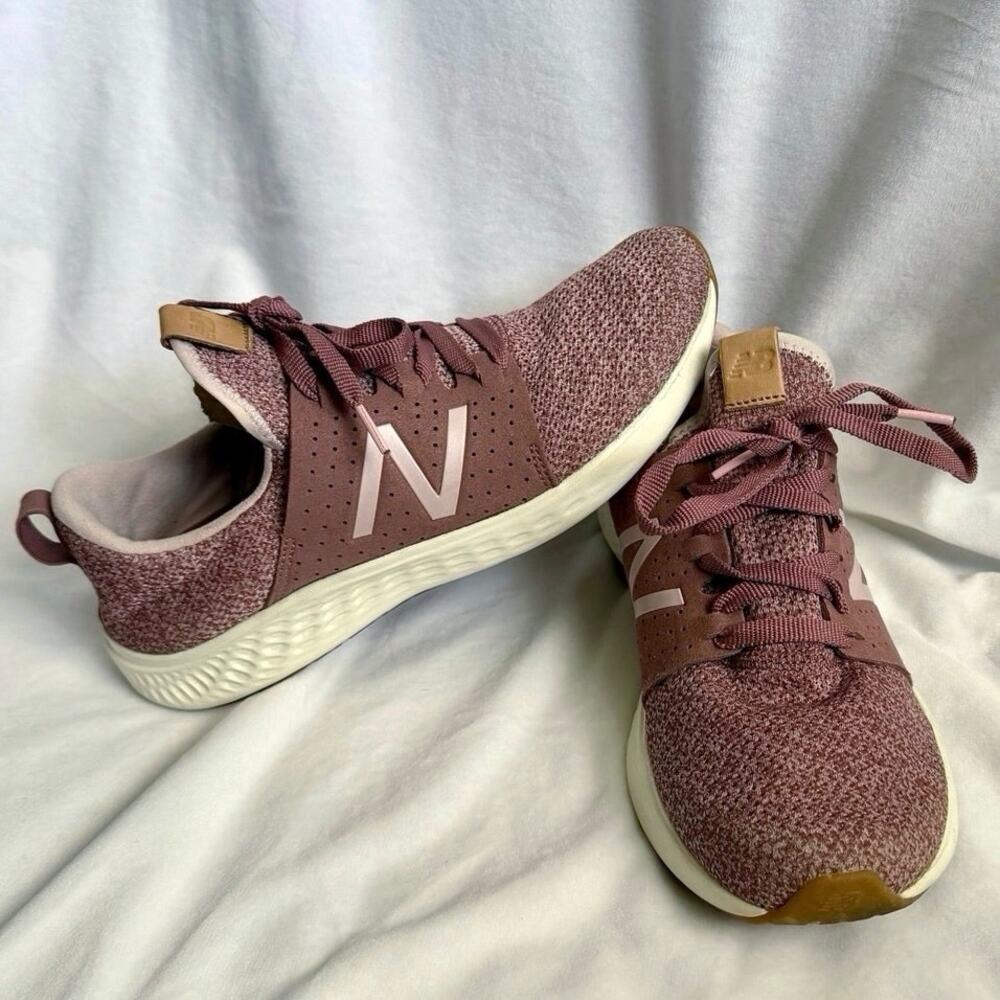 New Balance Womens 9.5 Fresh Foam Pink Purple Knit Running Shoes